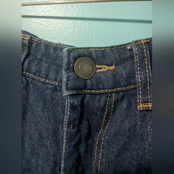 Denim shorts - Picture 3 of 4